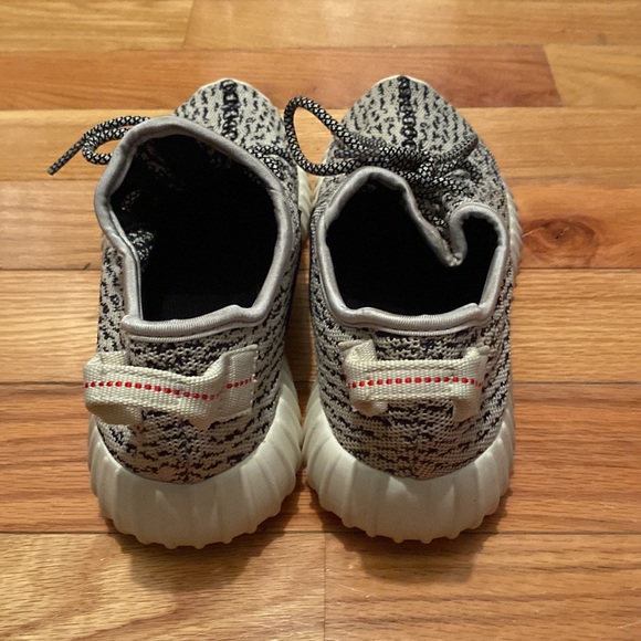 Yeezy Boost 350 Turtle Dove shoes size 8 bought from goat only worn twice - Picture 4 of 5